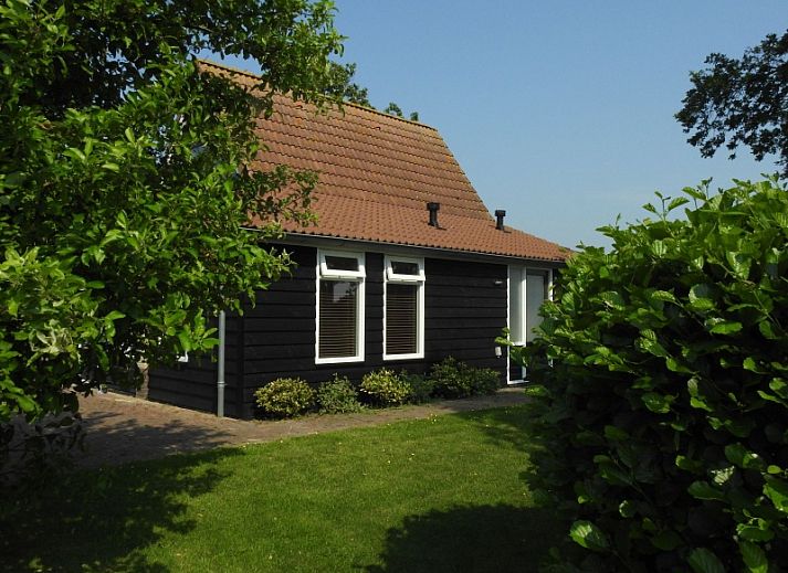 Vakantiehuis 5885 - Eelman de Porto in De Waal, Texel met ruime tuin en groene omgeving.