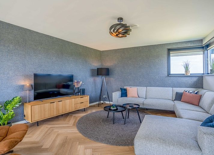 Villa 24 Oosterkolk, vakantiehuis in De Waal, Texel met moderne architectuur en ruime tuin.