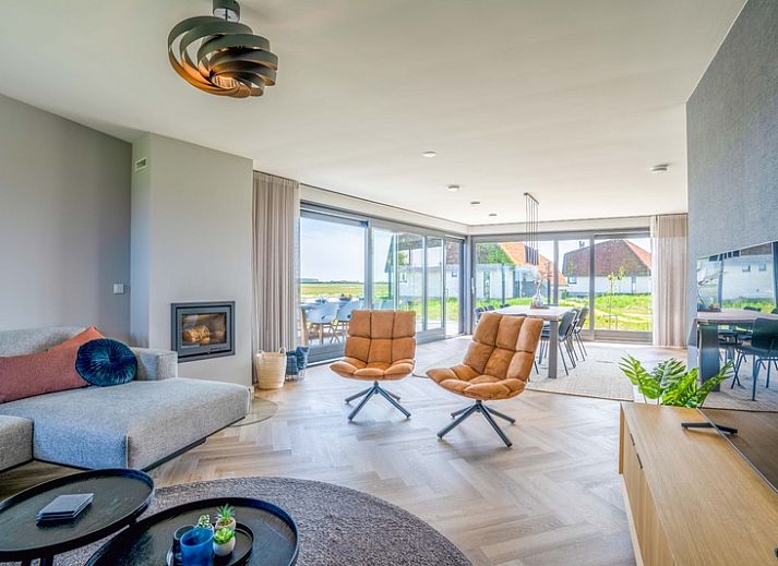 Luchtfoto van Villa 24 Oosterkolk, vakantiehuis in De Waal, Texel met panoramisch uitzicht.