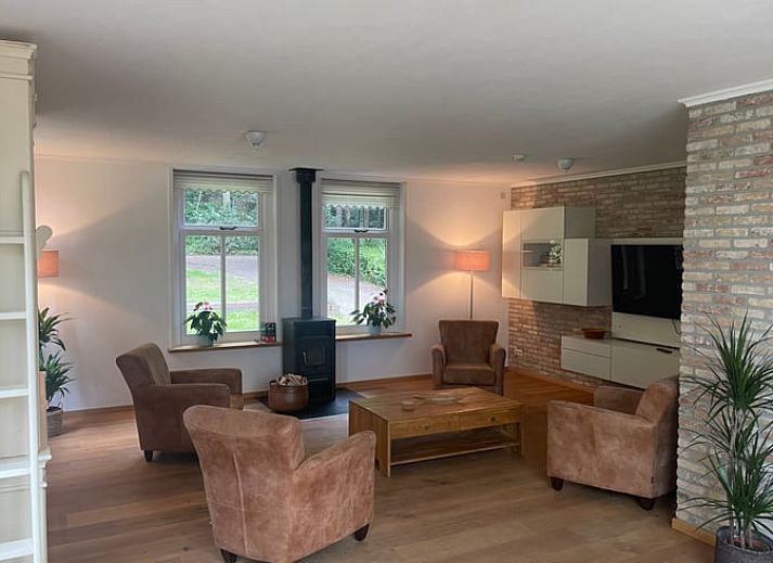 Cottage in Den Burg, vacation home with spacious garden and wooded area on Texel, Wadden Islands.