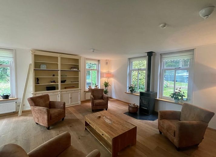 Cottage in Den Burg, vacation home with spacious garden and wooded area on Texel, Wadden Islands.