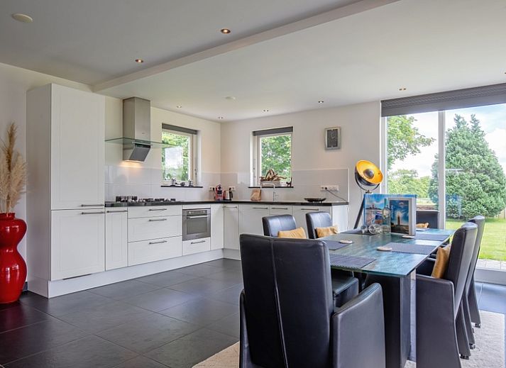 Charmantes Ferienhaus Uit Zicht in Den Burg Texel mit grossem Garten und Terrasse