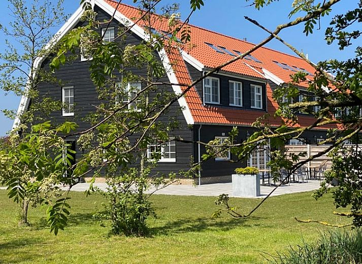Guest house 010436 • Holiday property Texel • Vakantiehuis in Den Burg