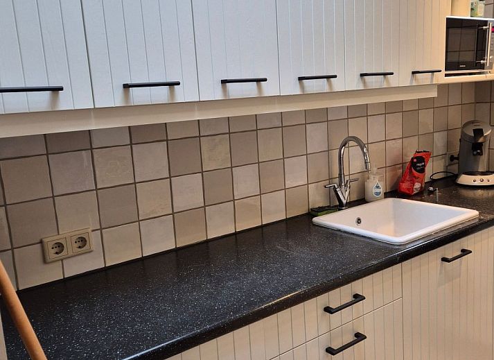 Guest house 010461 - Holiday property Texel - Vakantiehuis in Den Burg mit Möblierter Terrasse