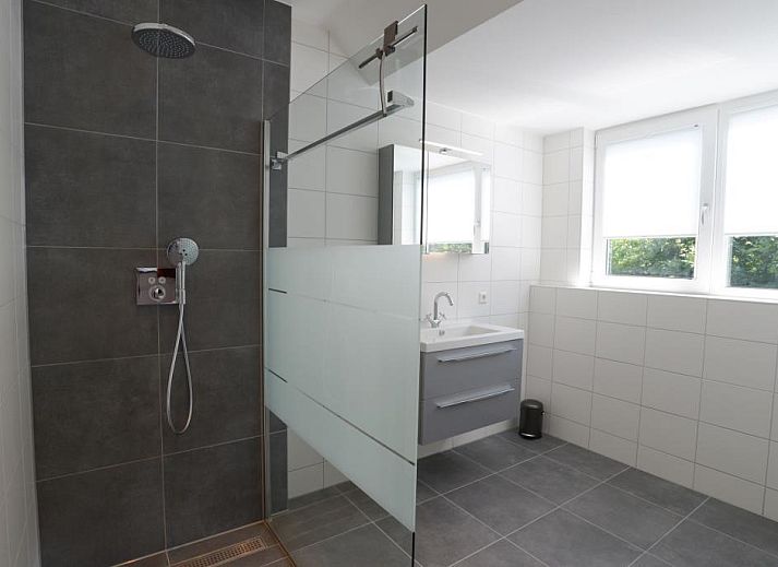 Zandkes vacation home with elegant design in Den Burg Texel on the Wadden Islands.