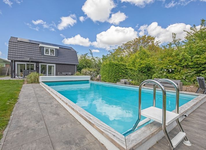 Villa 3C in Den Burg, Texel with private pool and spacious garden, ideal vacation home on the Wadden Islands.