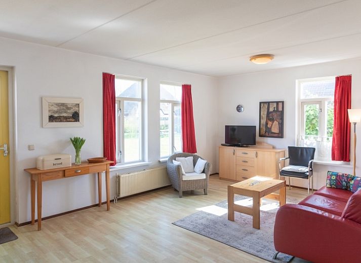 Ueberdachtes Ferienhaus in Den Hoorn Texel mit schoener Aussicht auf die Natur.