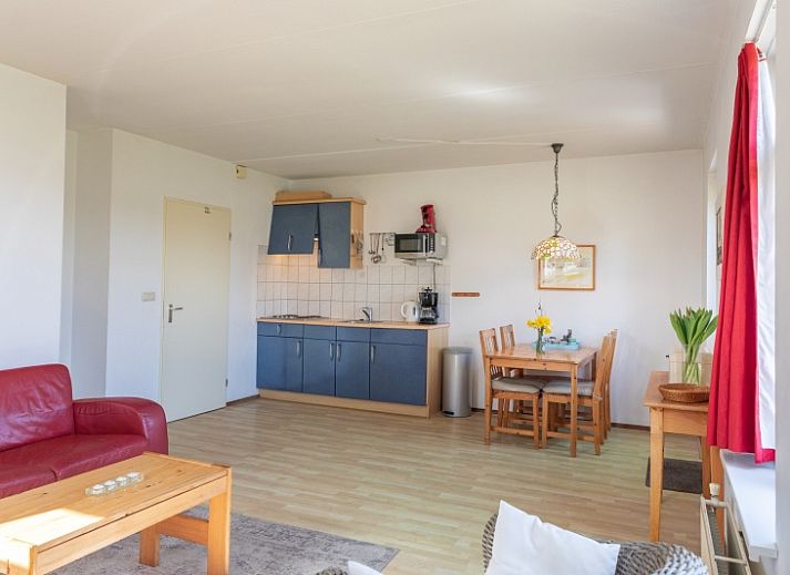 Ueberdachtes Ferienhaus in Den Hoorn Texel mit schoener Aussicht auf die Natur.