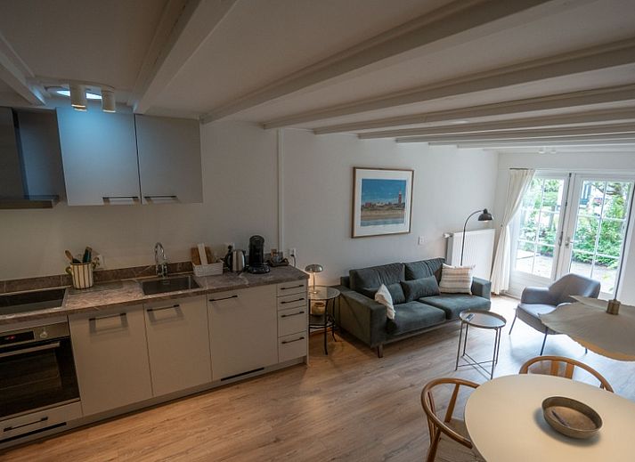 Cozy terrace at Ants Nest vacation home in Den Hoorn Texel, ideal for relaxation.