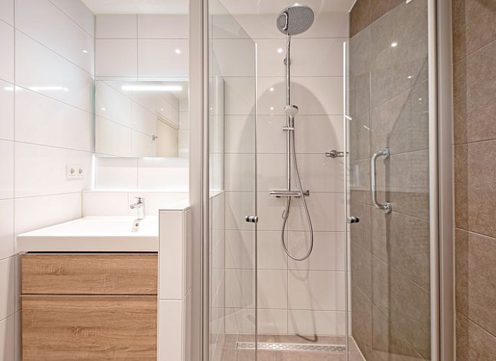 View from the terrace of Apartment Gouden Reaal 24 in Den Hoorn Texel, surrounded by nature.