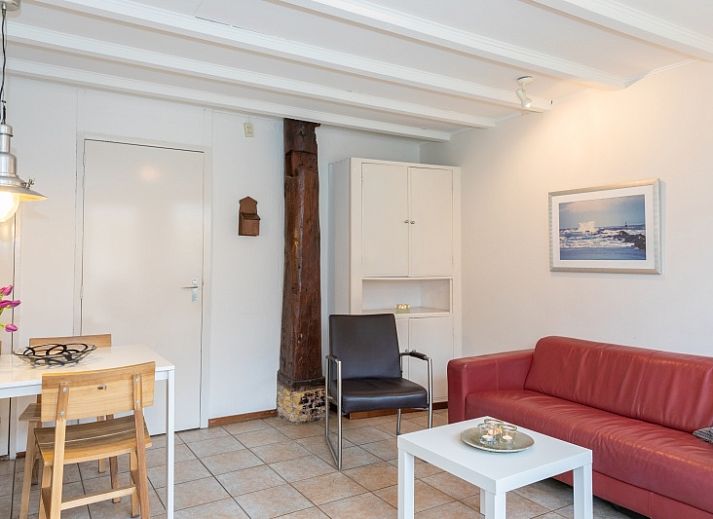 Kaninchenbau-Ferienhaus in Den Hoorn Texel mit charmantem Aeusseren und gruener Umgebung.