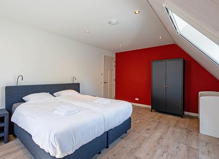 Vakantiehuis in Oosterend, Texel biedt een ruime en uitnodigende leefruimte voor ontspanning.