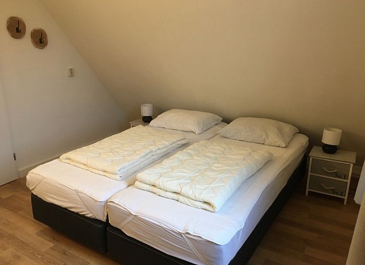 Cozy vacation home Type II - No. 83 Sperwer in Oosterend, Texel, surrounded by nature.