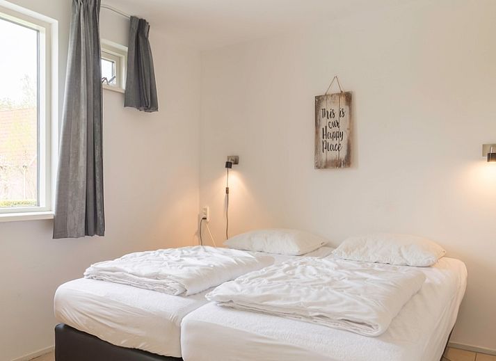 Cozy vacation home Type I - No. 55 Marel in Oosterend Texel, surrounded by greenery, perfect for a quiet vacation on the Wadden Islands.