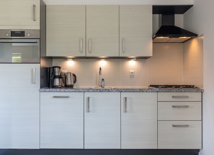 Lucrosa Ferienhaus in Oosterend Texel mit sonniger Terrasse und gruenem Garten.