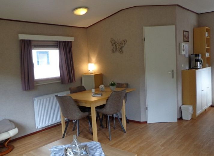 Ferienpark de Bremakker Bosveld 104, Ferienhaus im Gruenen in De Dennen, Texel.