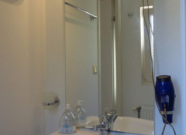 Gemuetliches Ferienhaus Vakantiepark de Bremakker Bosveld 104 in der natuerlichen Umgebung von De Dennen, Texel.