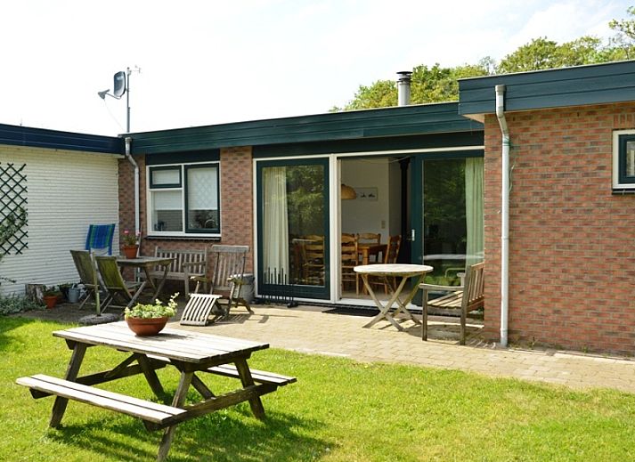 Bungalow Uterste Coogh 78 mit Sonnenterrasse in De Dennen, Texel, Waddeninseln.