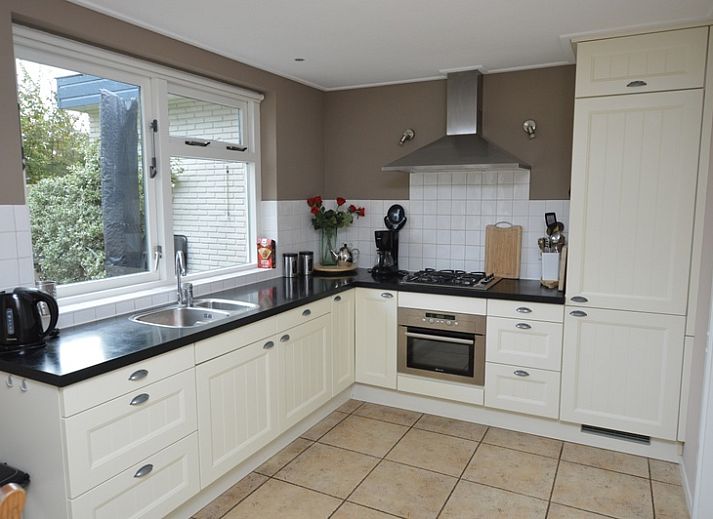 Gemuetliches Wohnzimmer im Bungalow Uterste Coogh 78, De Dennen, Texel, Waddeninseln.