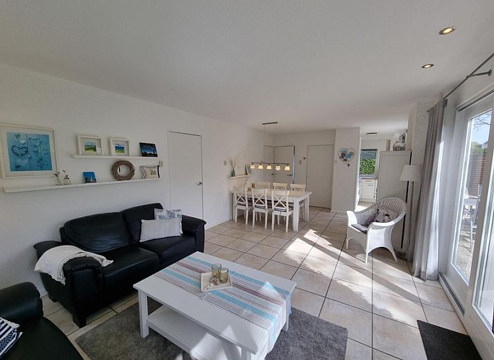 Geniet van de groene omgeving bij Bungalowpark 't Hoogelandt - Vakantiehuis 'Jubefe' in De Dennen, Texel.