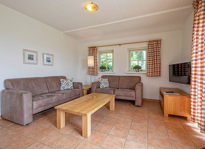 't Mienthuis - De Jonker, vacation home in De Dennen, Texel with spacious garden and terrace, ideal for nature lovers on the Wadden Islands.