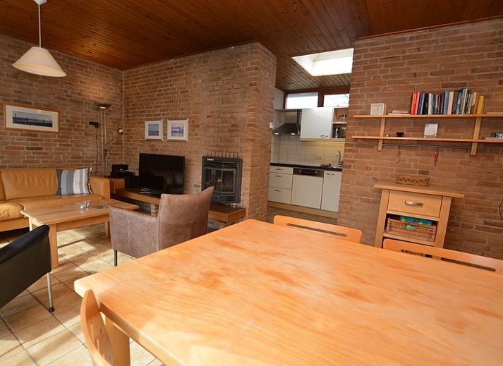 Cozy living room in Holiday home de Parel 204, De Dennen, Texel with comfortable seating area.