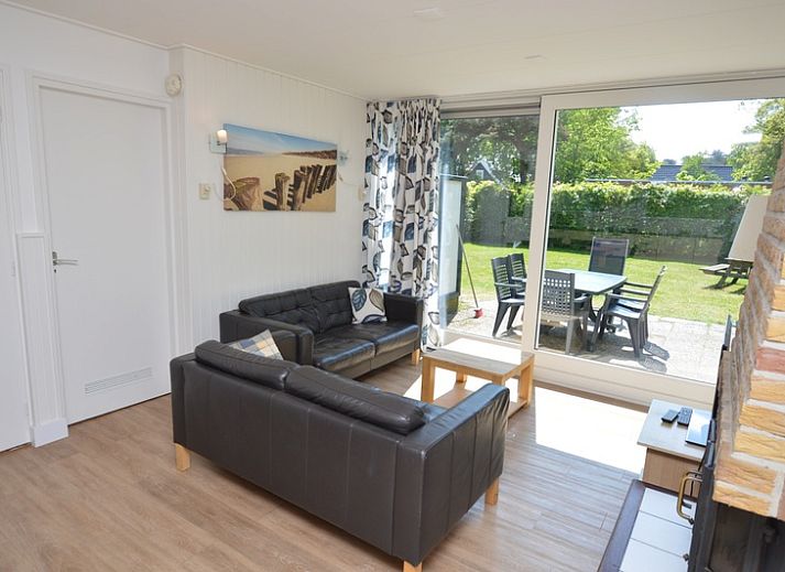 Ferienhaus de Parel 282 in De Dennen, Texel mit grossem Garten und Terrasse zum Entspannen in der Natur.