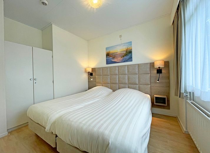 Helles und geraeumiges Wohnzimmer von Appartement Bos en Duin 31, modern eingerichtetes Ferienhaus in De Dennen, Texel.