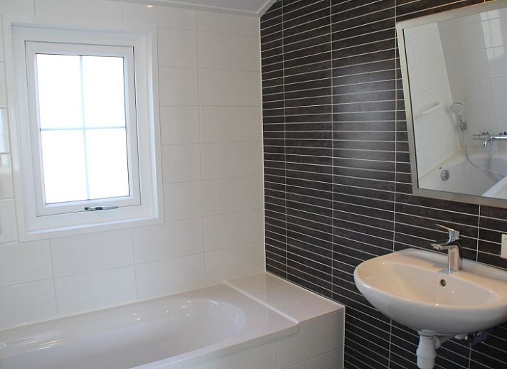 Villetta disabled in De Dennen, Texel with sunny outdoor space and nature.