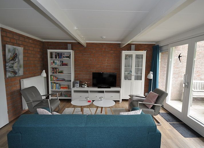 Ferienhaus Bungalow Verste Coogh 62 in De Dennen, Texel mit grosser Auffahrt und Garten.