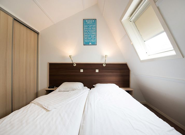 Modernes Badezimmer im Bungalowpark Gortersmient Ferienhaus 278, De Dennen, Texel. Luxus und Komfort auf den Watteninseln.