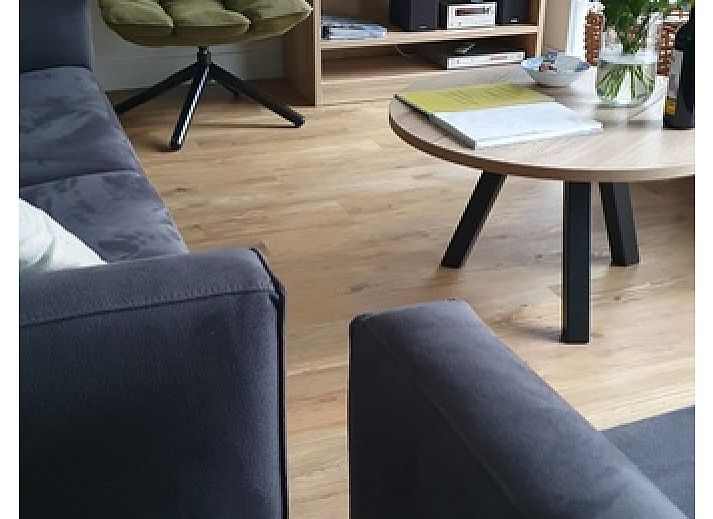 Enjoy the sunny veranda at Bungalowpark Gortersmient, vacation home Gortersmient 308 in De Dennen, Texel.