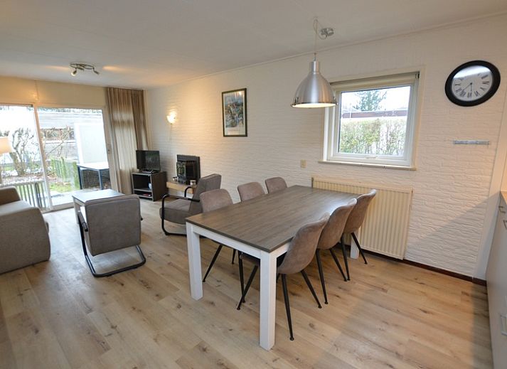 Vacation home the Pearl 196 in De Dennen, Texel with spacious garden and sunny surroundings.