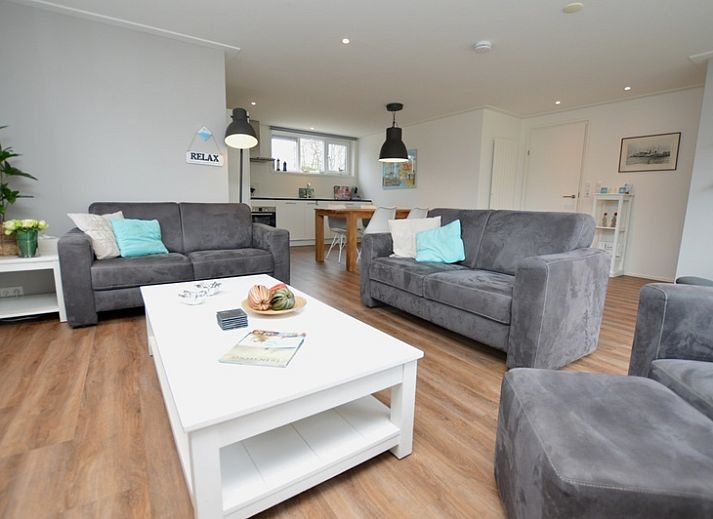 Vakantiehuis de Parel 168 in De Dennen, Texel met ruime tuin en terras omringd door natuur.