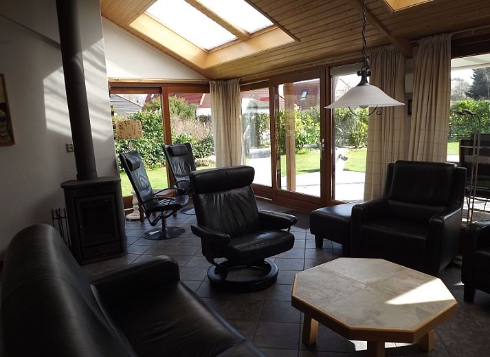 Vakantiehuis Gortersmient 294 met zonnige veranda in De Dennen, Texel, Waddeneilanden.