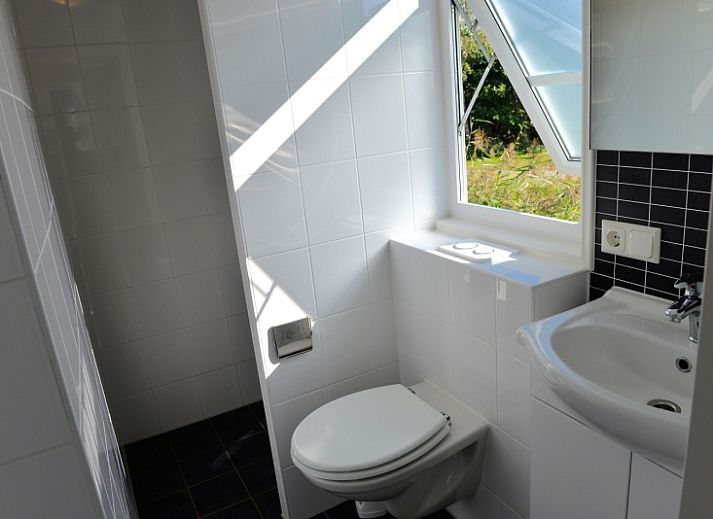 Vakantiehuis Lodge - 4 persoons in De Dennen, Texel met ruim terras en tuin.