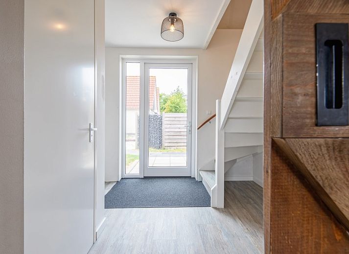 Gemuetliches Wohnzimmer in Wulpenweid 10 de Wulp, Ferienhaus De Dennen Texel mit viel Licht.