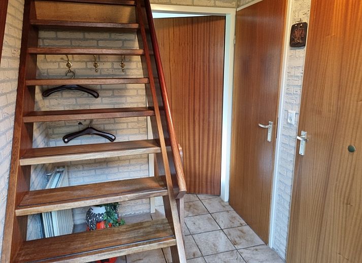 Bungalowpark 't Hoogelandt - Ferienhaus 'Ome Wim' mit Sonnenterrasse in De Dennen, Texel.