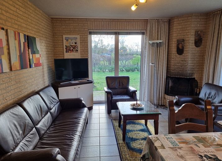 Bungalowpark 't Hoogelandt - Ferienhaus 'Ome Wim' mit Sonnenterrasse in De Dennen, Texel.