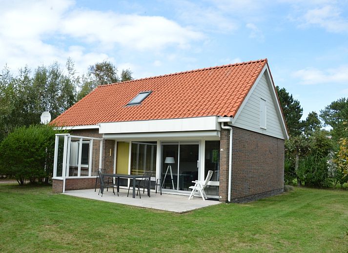 Vakantiehuis Tempelierweg 10 in De Dennen, Texel met ruime tuin en terras.