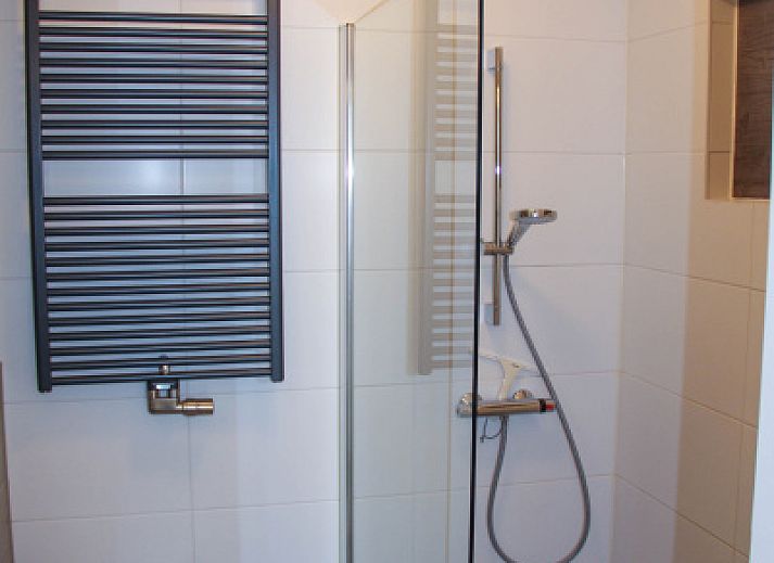 Ferienhaus Ekster in De Dennen, Texel mit grossem Garten und Terrasse fuer Entspannung auf den Watteninseln.