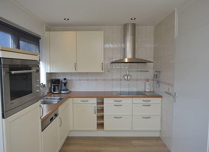 Guest house 011386 - Holiday property Texel - Bungalowpark 't Luwe Land - Bungalow 13c