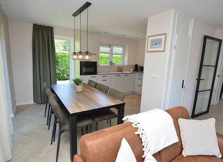 Gemuetliches Wohnzimmer im Bungalow 't Hoogelandt 58, Ferienhaus in De Dennen Texel.