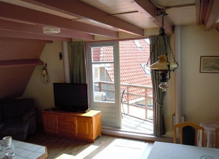 Blick auf den Hafen von der Terrasse der Wohnung Havenzicht in West Terschelling, Wattenmeer.