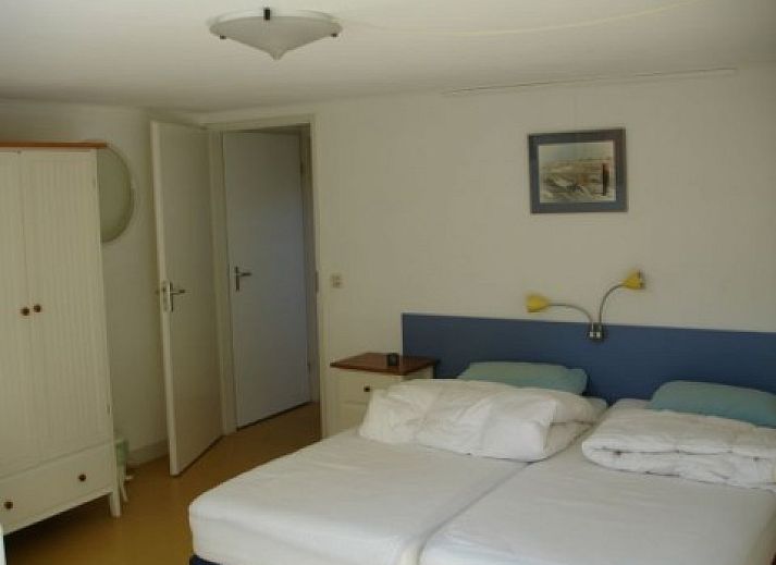 Rustic Glissando bungalow in Midsland North, Terschelling surrounded by green nature.