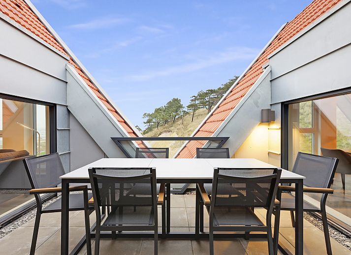 Cozy living room in 6-person penthouse 6LP, West-Terschelling, overlooking nature.