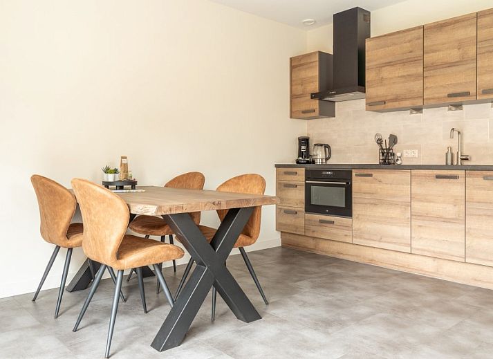 Storm Ameland vakantiehuis in Ballum met ruime tuin en terras op de Waddeneilanden.