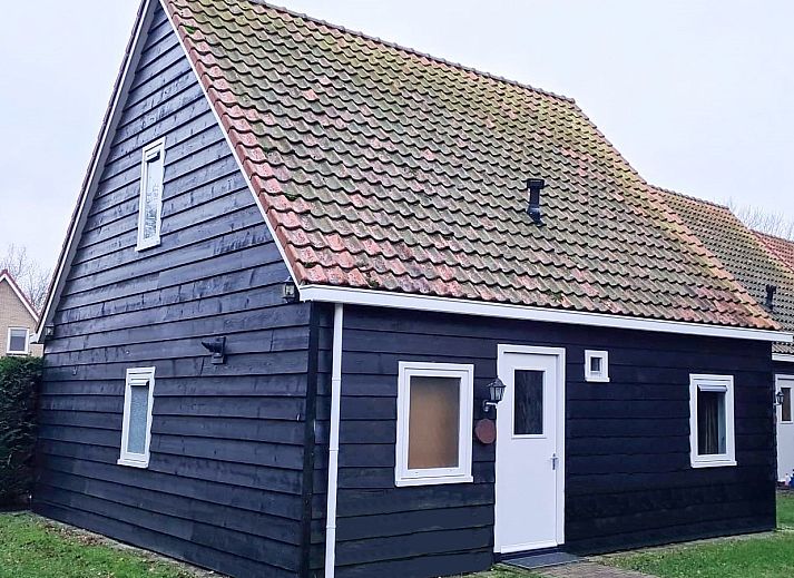 Verblijf 040137 • Vakantiewoning Ameland • vakantiehuis op kleinschalig vakantiepark.