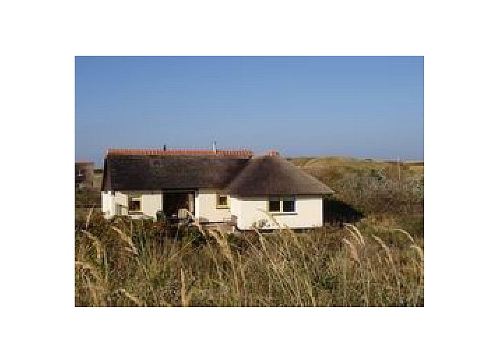 Ferienhaus De Ouwe Pol in Buren, Ameland, umgeben von Dnen und Natur auf den Waddeninseln.