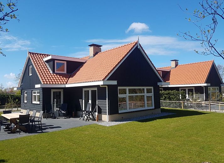 Verblijf 0403169 • Vakantiewoning Ameland • Bruinvis en Tuimelaar 6-12 persoons